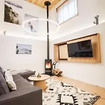 Шалета Charm - Private Mountain Retreat With Sauna, Jacuzzi & Kids Playroom *