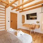 Charm - Private Mountain Retreat With Sauna, Jacuzzi & Kids Playroom * Банско