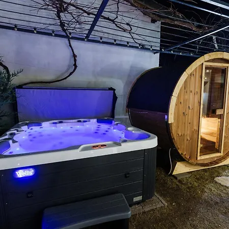 Charm - Private Mountain Retreat With Sauna, Jacuzzi & Kids Playroom * Банско
