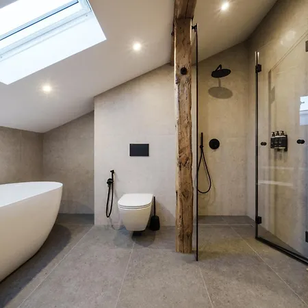 Charm - Private Mountain Retreat With Sauna, Jacuzzi & Kids Playroom Chalé