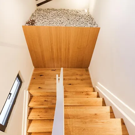 Charm - Private Mountain Retreat With Sauna, Jacuzzi & Kids Playroom *