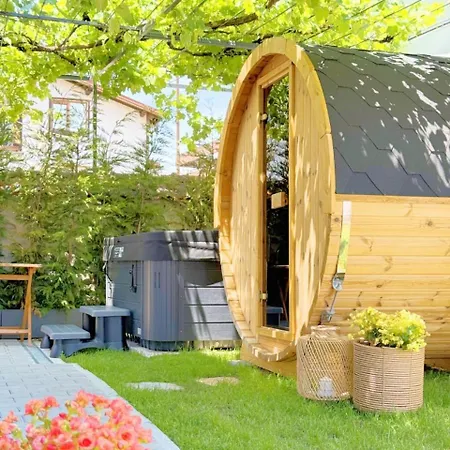 Charm - Private Mountain Retreat With Sauna, Jacuzzi & Kids Playroom Alpstuga
